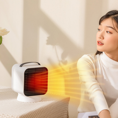 Sypialnia AC220V Wewnętrzny elektryczny termowentylator 1000W Mały ceramiczny grzejnik biurkowy Ptc
