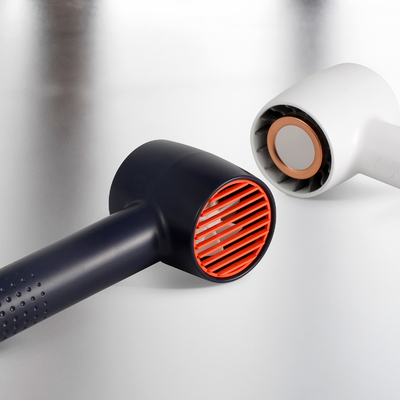 Biały wentylator stołowy z akumulatorem Turbina wiatrowa 2000 mAh Mini przenośny wentylator USB
