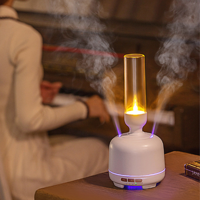 Dyfuzor olejków eterycznych z dwoma sprayami Wymienny LED Light Aromaterapia Dyfuzor zapachowy Maszyna Świeca Mini nawilżacz