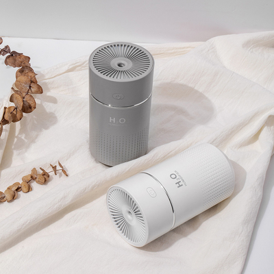 30 Ml / H Ultradźwiękowy nawilżacz powietrza LED Ciepłe światło 360 ml Nawilżacz samochodowy z ładowarką USB