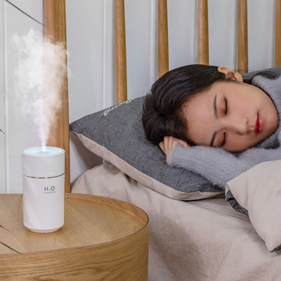 30 Ml / H Ultradźwiękowy nawilżacz powietrza LED Ciepłe światło 360 ml Nawilżacz samochodowy z ładowarką USB